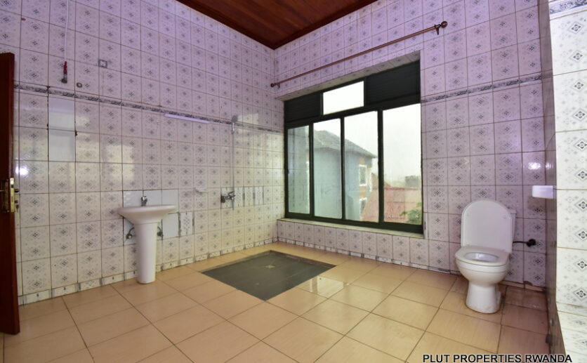 2 houses for rent in Kabeza plut properties (10)