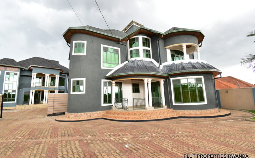 2 houses for rent in Kabeza plut properties (13)