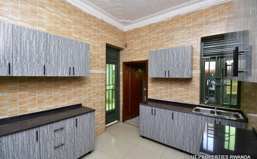 2 houses for rent in Kabeza plut properties (6)