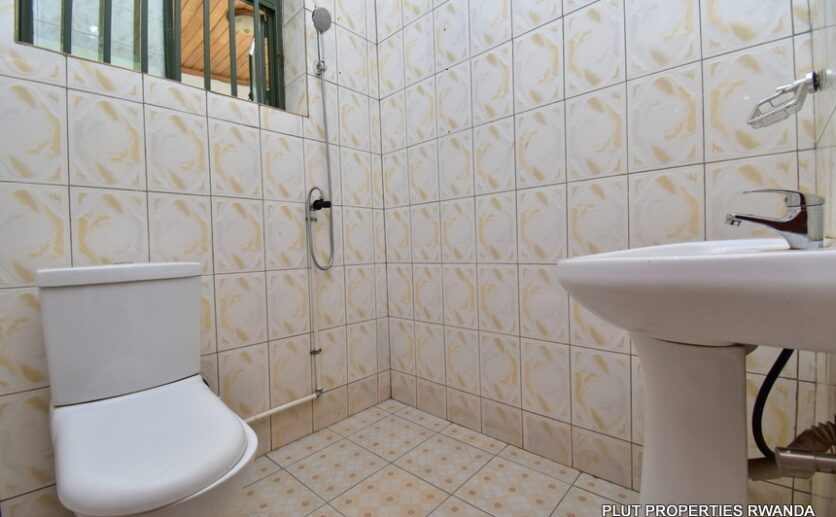 2 houses for rent in Kabeza plut properties (7)
