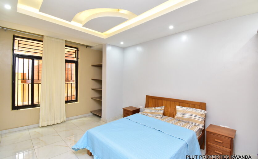 Apartment for rent in Rebero Plut properties (5)