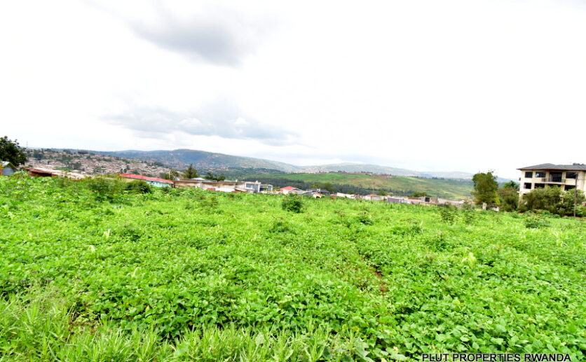Big land in Gacuriro plut properties (3)
