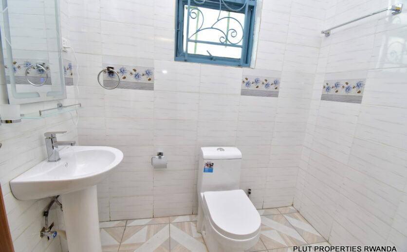 House for rent in Gisozi plut properties (2)