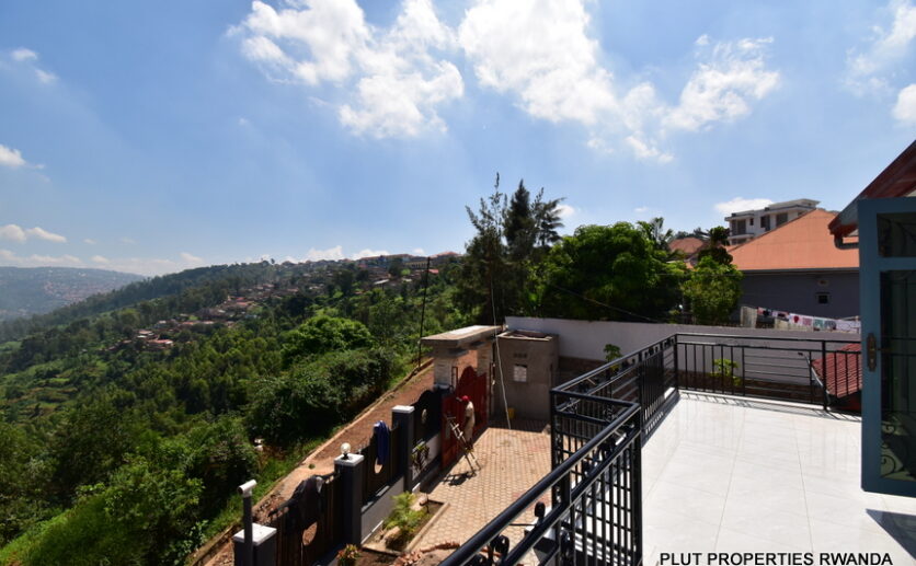 House for rent in Gisozi plut properties (7)