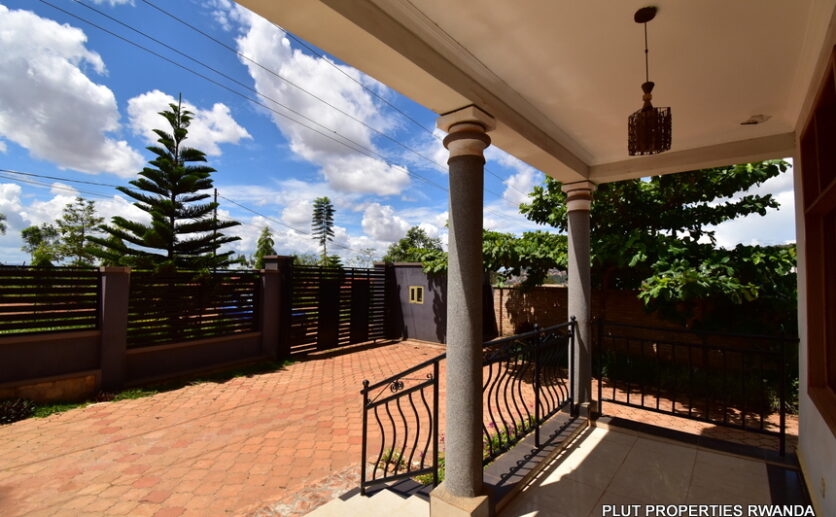 House for sale in Nyamirambo plut properties (1)