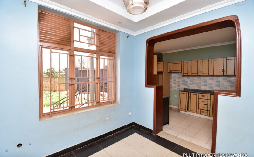 House for sale in Nyamirambo plut properties (8)