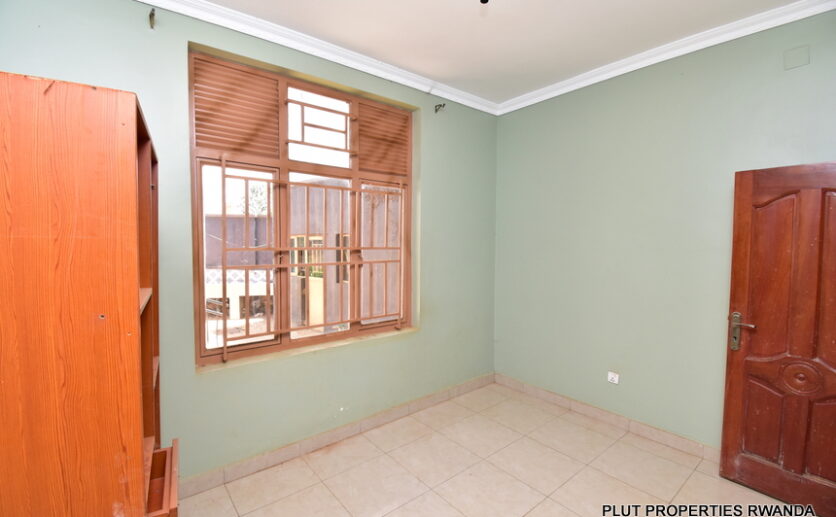 House for sale in Nyamirambo plut properties (9)