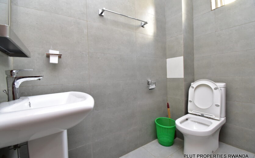 3 bedroom house for rent in Kacyiru plut properties (15)