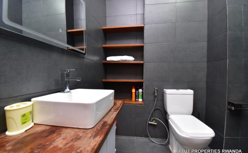 House for rent in Kimironko plut properties (1)