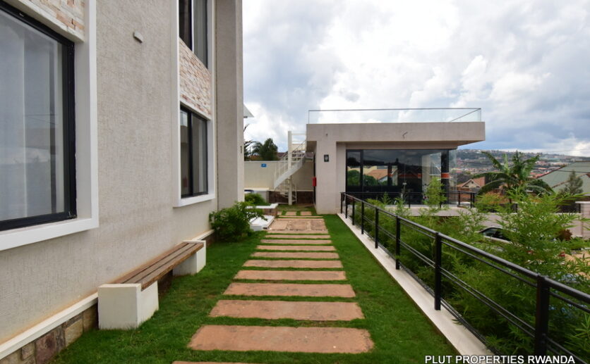 House for rent in Kimironko plut properties (10)