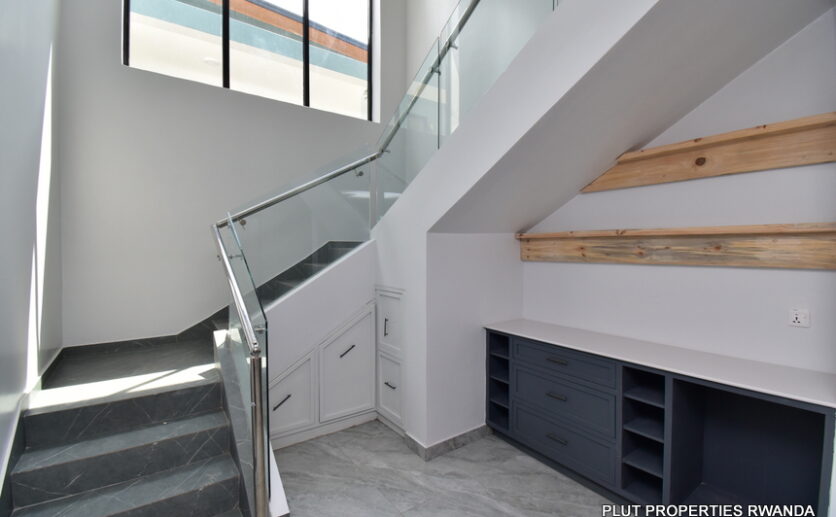 Kigali Kibagabaga house for sale plut properties (10)