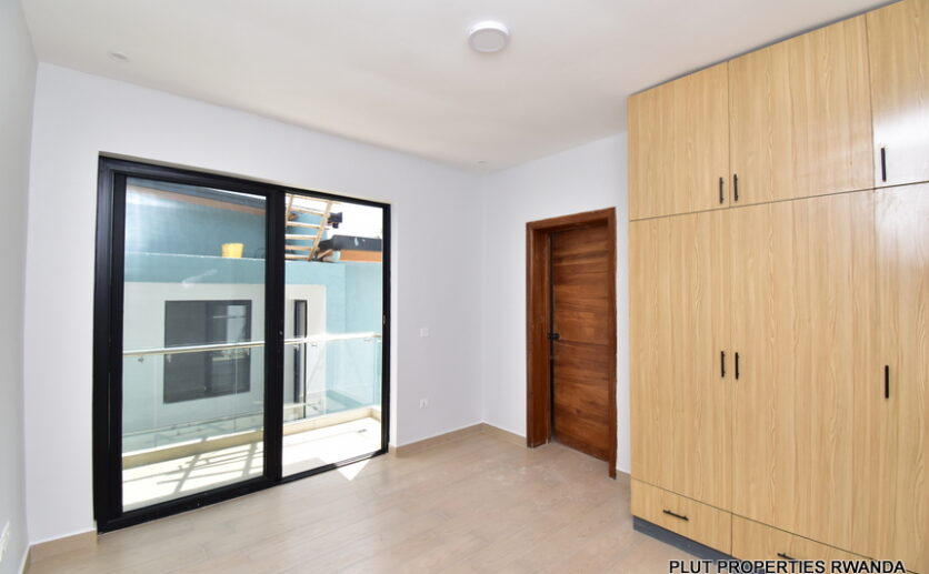 Kigali Kibagabaga house for sale plut properties (12)