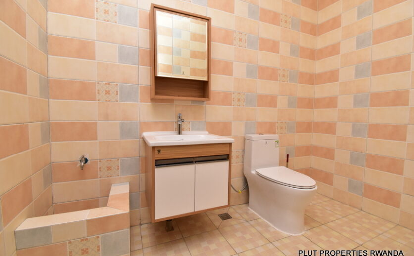 Rent space in City center plut propertes (2)