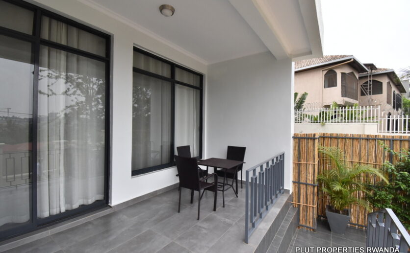 Beautiful house in Nyarutarama plut properties (12)