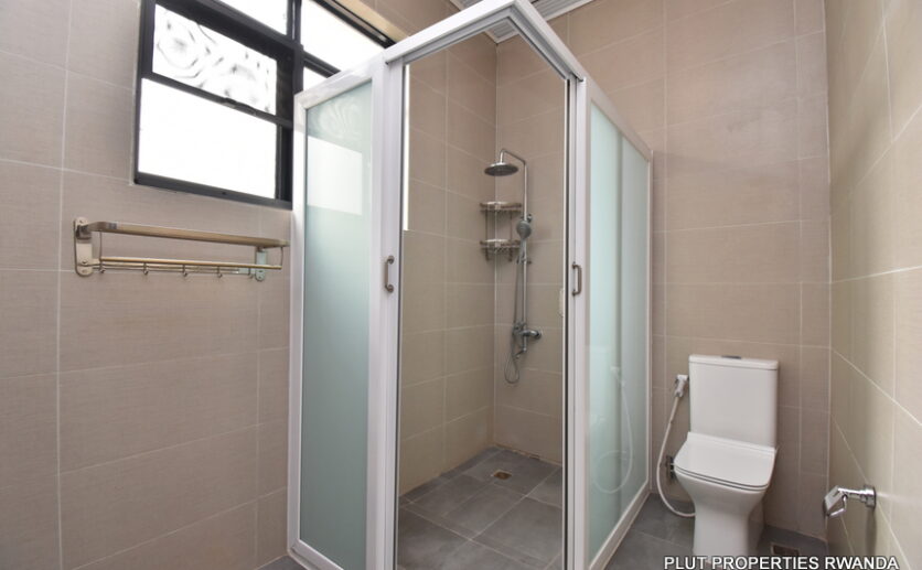 Beautiful house in Nyarutarama plut properties (6)