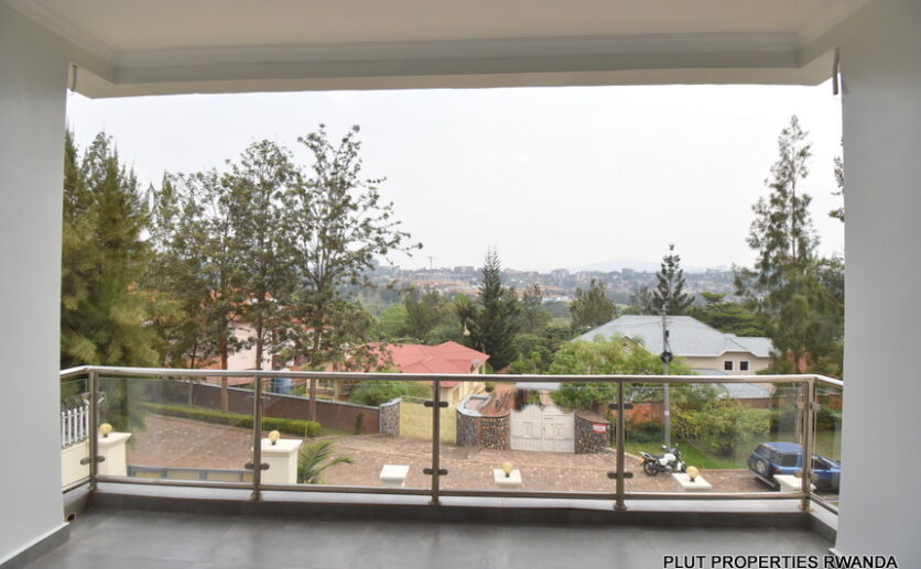 Beautiful house in Nyarutarama plut properties (9)