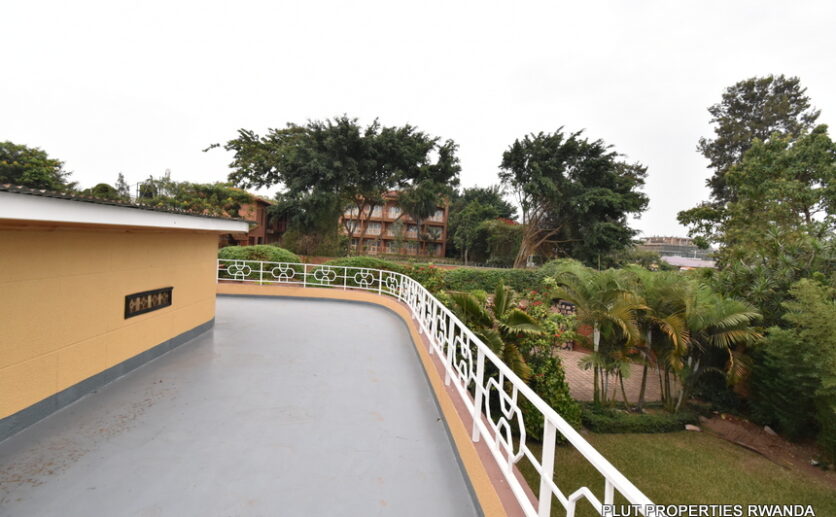 Kicukiro unfurnished house for rent plut properties (4)