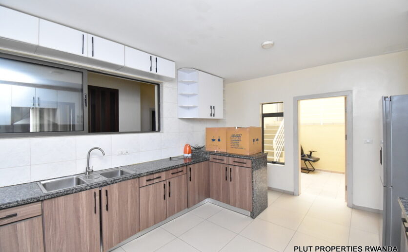 Vision city house for rent plut properties (6)