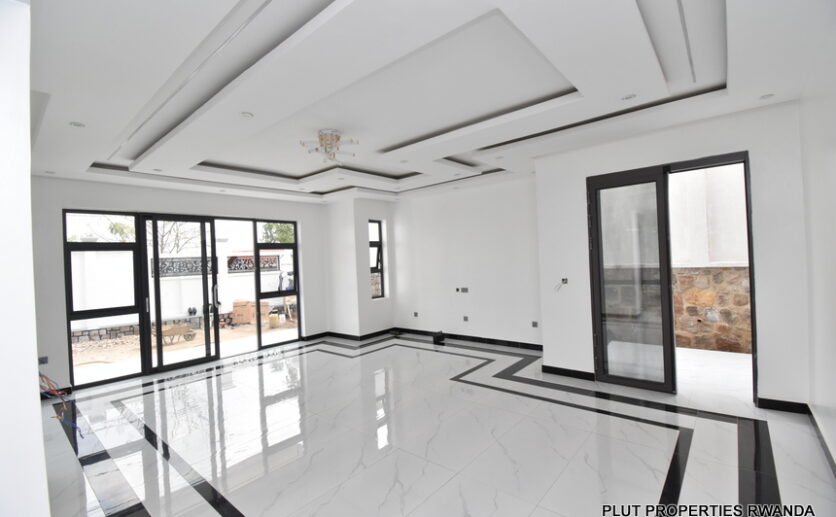 mansion for sale plut properties (3)