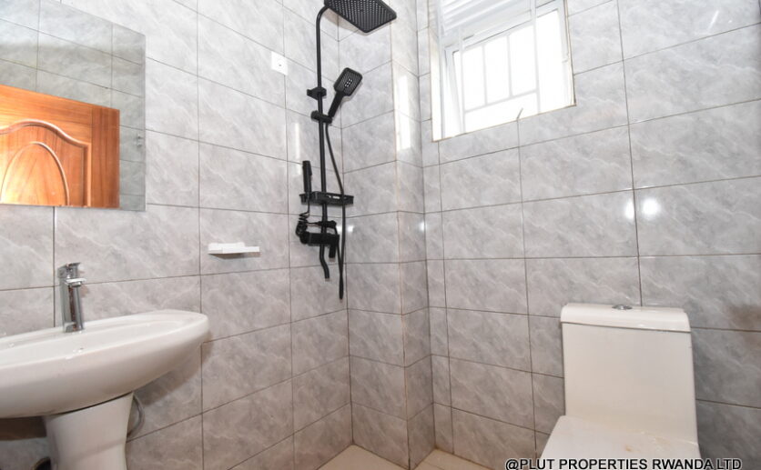 Unfurnished 2 storey house for rent in Kagugu plut properties (4)