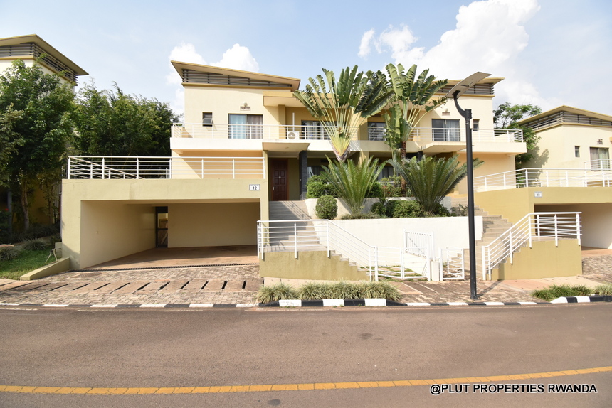 Modern 4-Bedroom House for Sale in Vision City