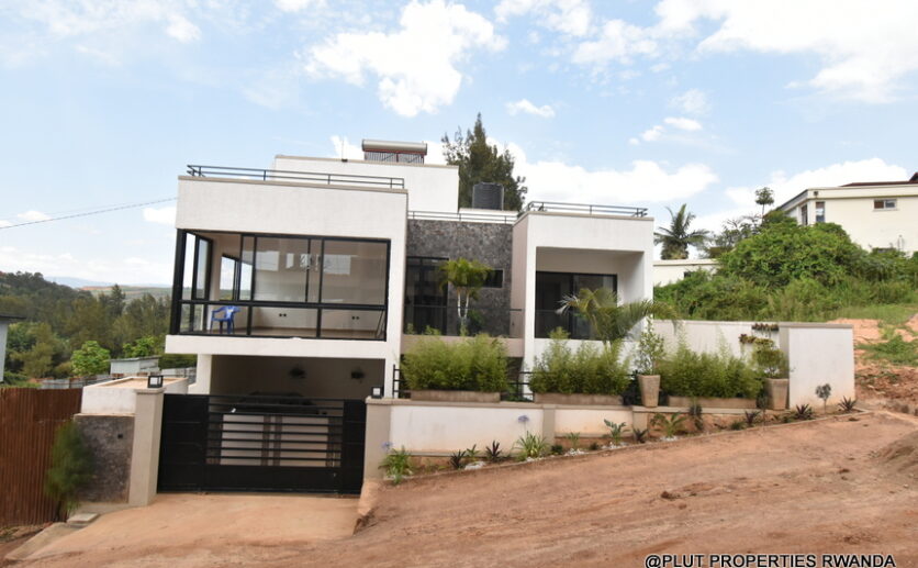 Beautiful house for sale in Kibagabaga plut properties (11)