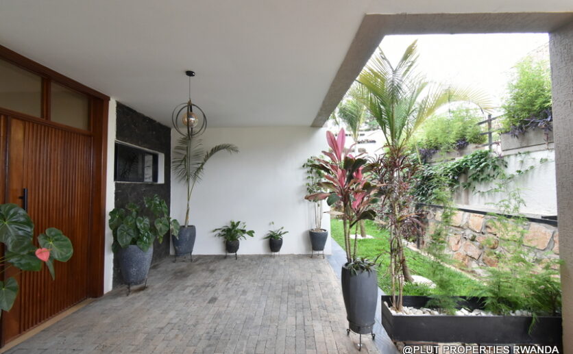 Beautiful house for sale in Kibagabaga plut properties (12)