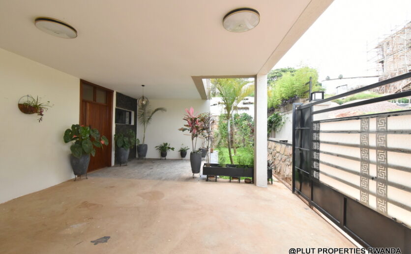 Beautiful house for sale in Kibagabaga plut properties (14)