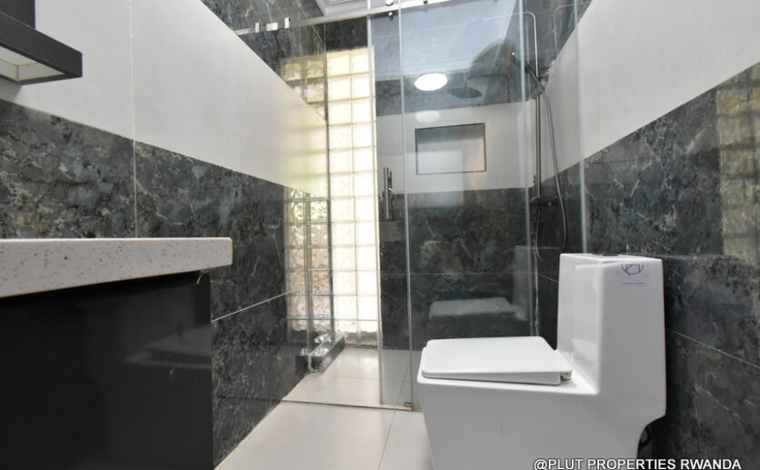 Beautiful house for sale in Kibagabaga plut properties (16)