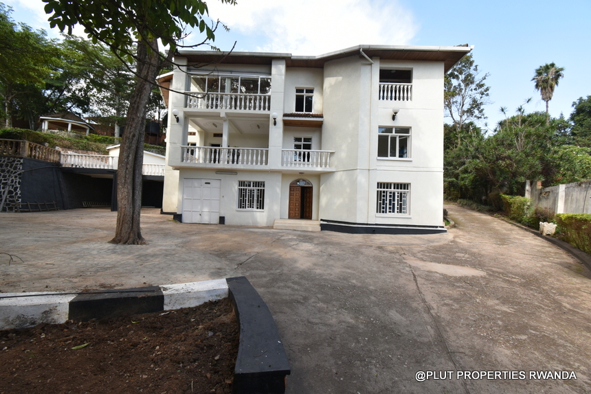 Big house in Kimihurura for rent
