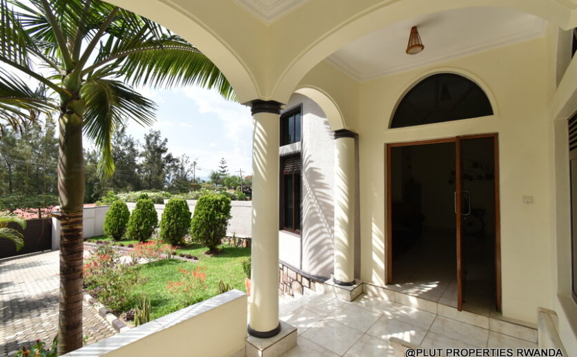 furnished house in Kibagabaga plut properties (14)