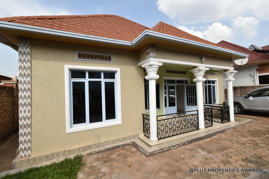 4 bedrooms house for rent in Kicukiro