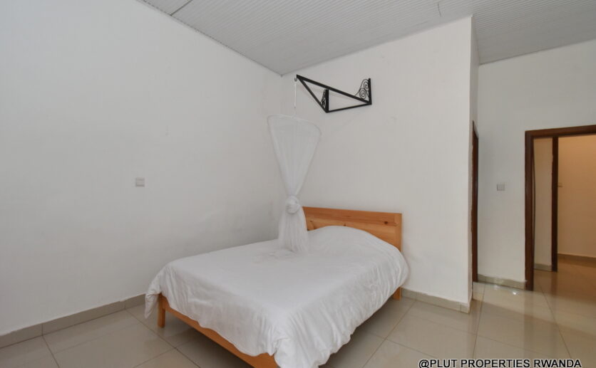 Beautiful furnished house for rent in Rebero plut properties (1)