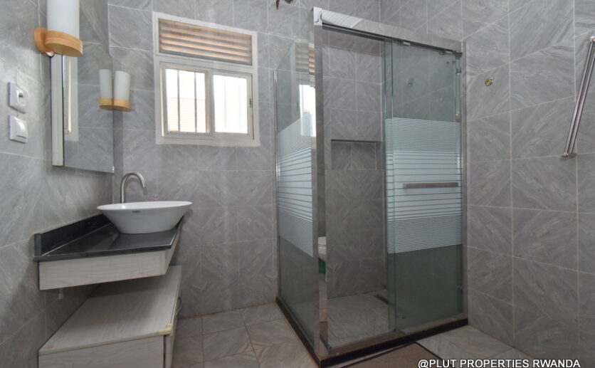 Beautiful furnished house for rent in Rebero plut properties (2)