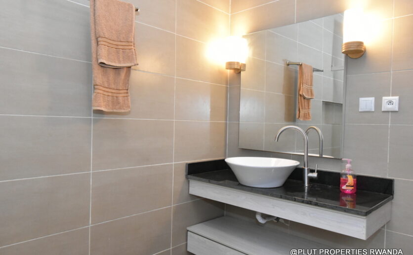 Beautiful furnished house for rent in Rebero plut properties (6)