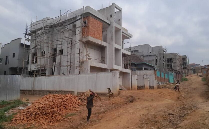 Big plor for sale plut properties (2)