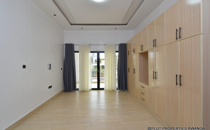 Beautiful house in Kibagabaga plut properties (7)