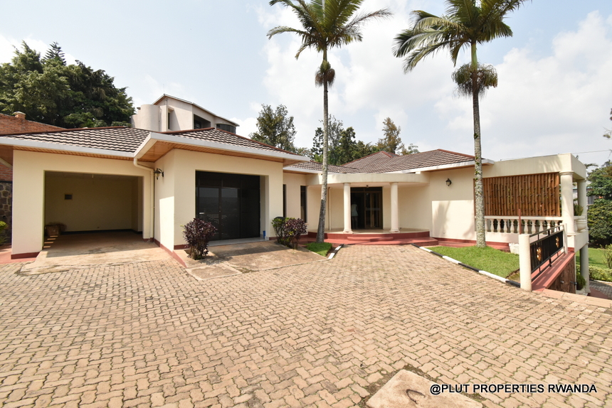 Big house for rent in Nyarutarama