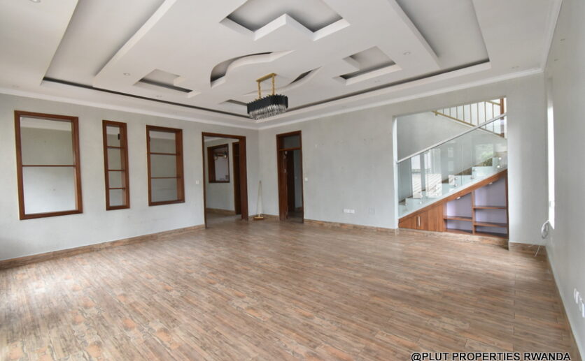 Big nyarutarama house for rent (2)