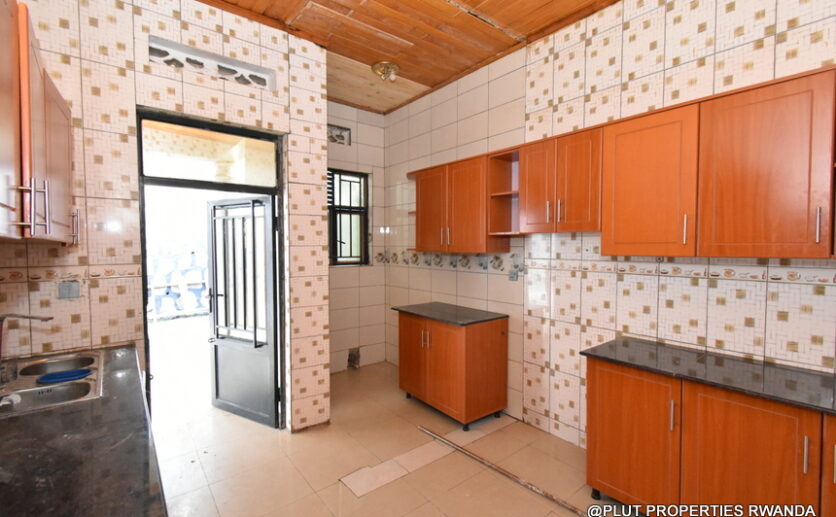 House for rent in Kigali Kibagabaga plut properties (4)