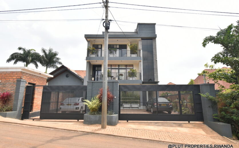 furnished apartment in Rebero Kigali plut properties (10)
