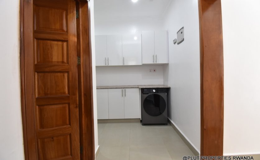 1 bedroom apartment update plut properties (5)