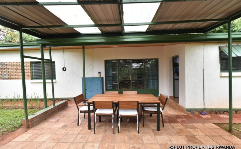 furnished house for rent in Kiyovu plut properties (17)