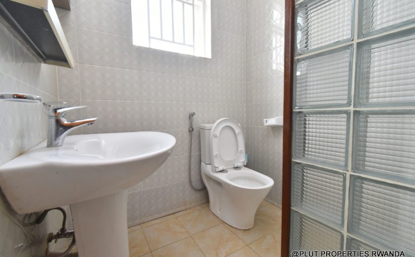 house for rent in Kicukiro Muyange plut properties (6)