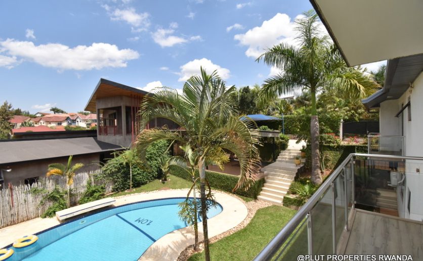fully furnished villa in Gacuriro plut properties (15)