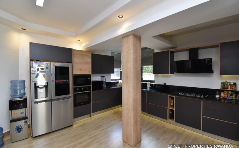 fully furnished villa in Gacuriro plut properties (8)