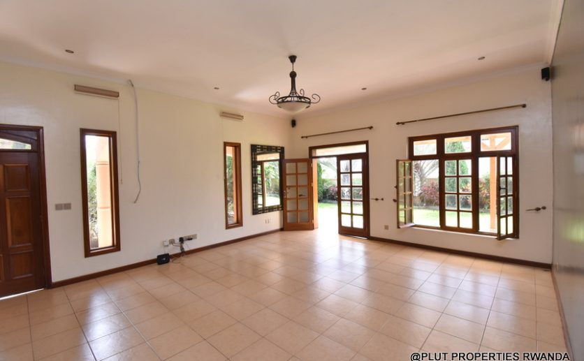 unfurnished house in Kibagabaga plut properties (6)